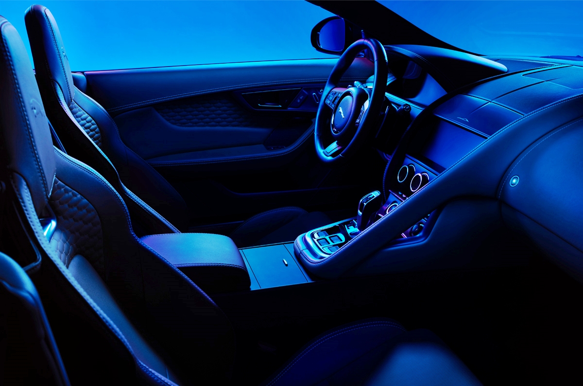 Jaguar F-Type 75 interior 